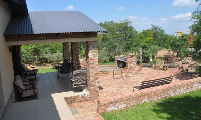Potchefstroom Cabin | Thorntree Lodge