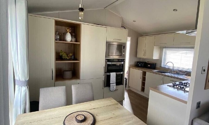 Flamborough Cottage | THORNWICK BAY HOLIDAY VILLAGE - HOLIDAY ACCOMMODATION 20633 in Flamborough