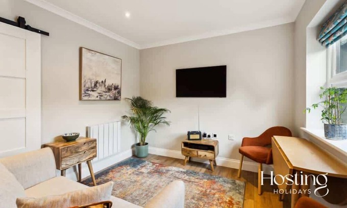 Henley-on-Thames Apartment | Three at Swiss Farm - Sage, Rosemary & Thyme