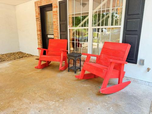 Fayetteville House | Three Bedroom House at Hamestring Creek