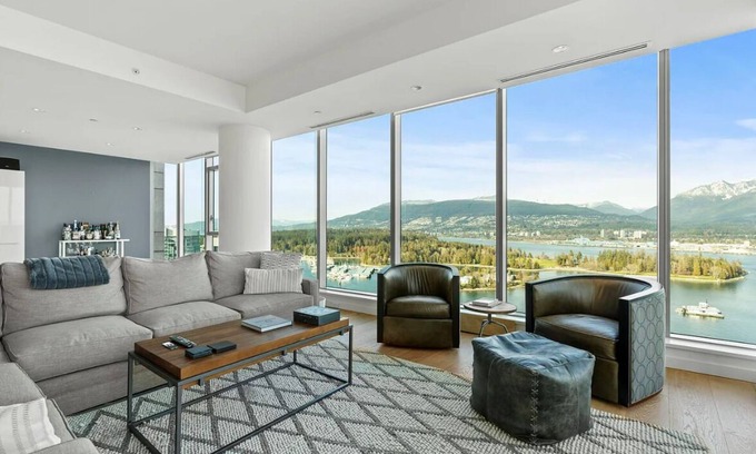 Coal Harbour Apartment | Three Harbour Green - The Most Prestigious Oceanfront Home in Coal Harbour