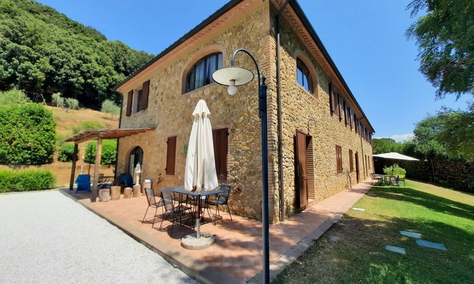 Riparbella House | Three room 4 + 2 in the Tuscan countryside with pool and garden (near the sea)
