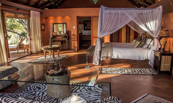 Ntambanana Cabin | Thula Thula Game Lodge