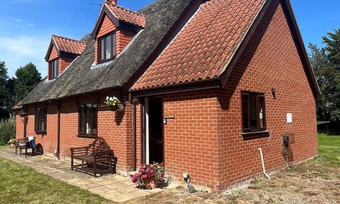 Irstead House | Thurnefield - Cherry Tree