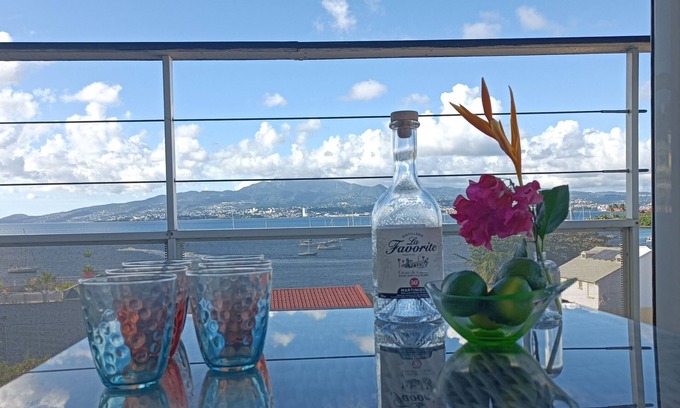 Tartane Apartment | Ti'Bato apartment and panoramic view
