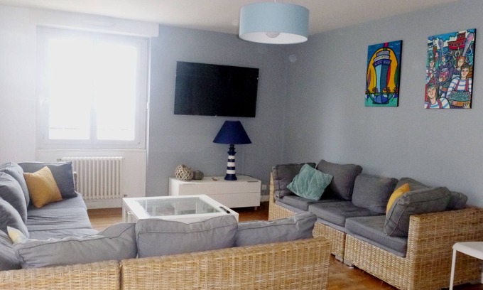 Groix House | Ti post, a large gîte that can accommodate 20 people!