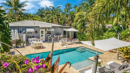 Poinsettia Heights House | Tidal by AvantStay Gorgeous Home Close to Beaches w Pool