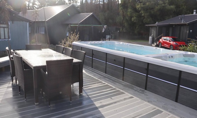 Ohakune House | Tiffany Swim spa resort