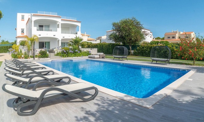Castelo Villa | Tilias - Villa with private heatable pool, BBQ, Air/Con, Private Tennis Court, Snooker, Wi-Fi