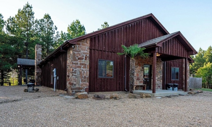 Amity Cabin | Timber Lodge Ranch - Grand Bunk