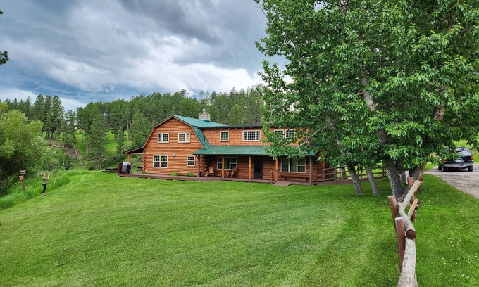Hill City Cabin | Timber Ridge Lodge, Hill City with 6 bedrooms/4.5 baths 7 acres, stream, meadow!