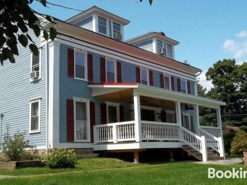 Walden Bed & Breakfast | Tin Brook Bed & Breakfast