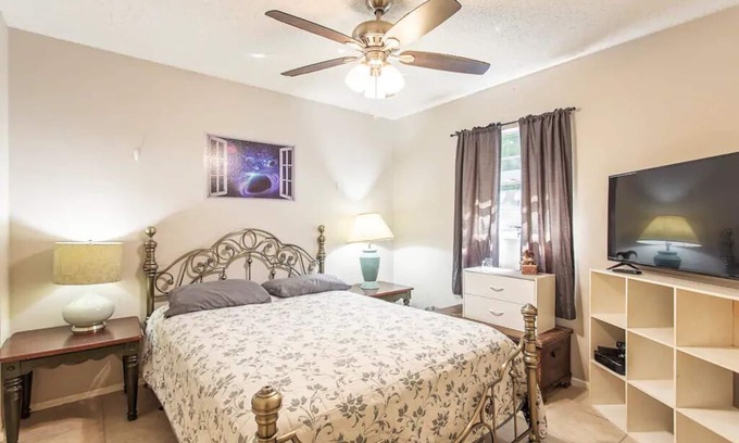 Gulf Coast Acres Bed & Breakfast | Tiny-Farm B & B (An Animal Lovers Paradise) HUDSON, FL