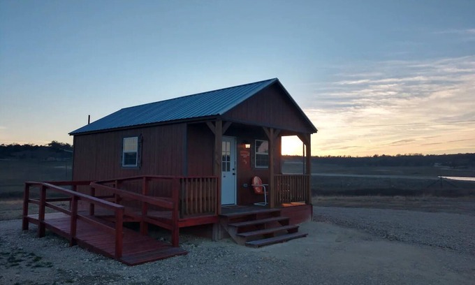 Evant Cabin | Tiny home hosted by D'Ann