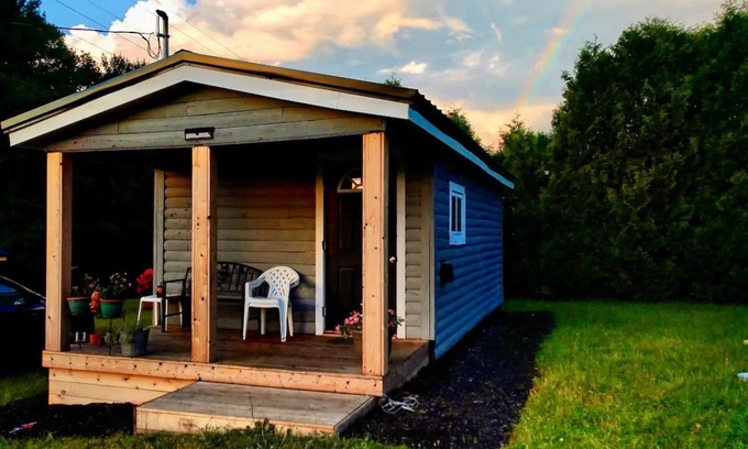 Marienville Cabin | Tiny house Free wood, pet-friendly Mins from Cook’s & Allegheny National Forest!