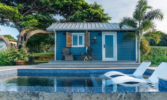 Florida Apartment | Tiny house on an acre with ocean view and private infinity pool.