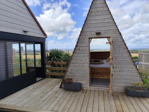 Fiennes Other | Tipi en bois