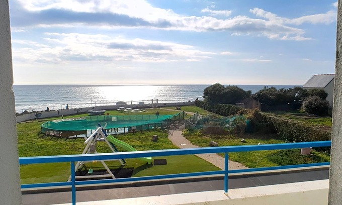 Pouldreuzic Apartment | Tipoz'Immo l'Océan Duplex sea view access on foot