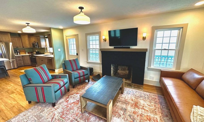 Leesburg Cottage | Tippecanoe Lakefront Classic Cottage