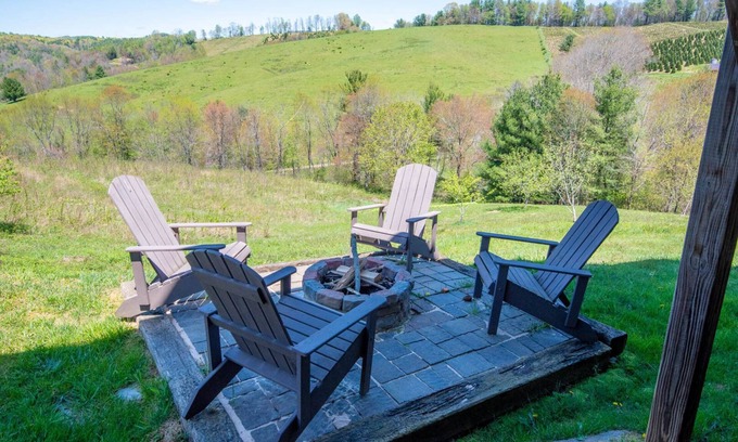 Fleetwood Cabin | Todd Cabin + Long Range Views + River Access