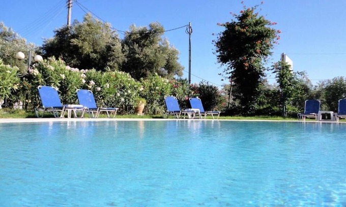 Akrotiri House | Tonia Apartments