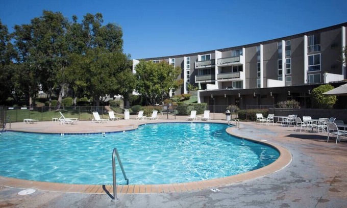 Point Loma Heights Condo | Top Floor, Resort Amenities, Rain Shower