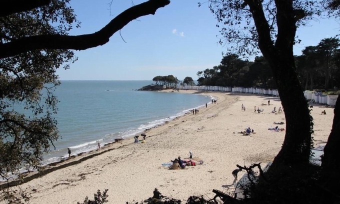 La Gueriniere House | Top-of-the-range amenities close to beaches and shops