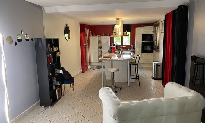 Muret House | topiopoiuo