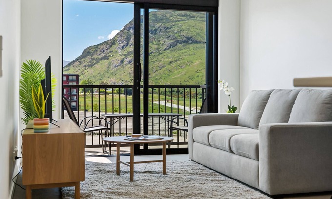 Frankton Apartment | Toru Executive Apartment