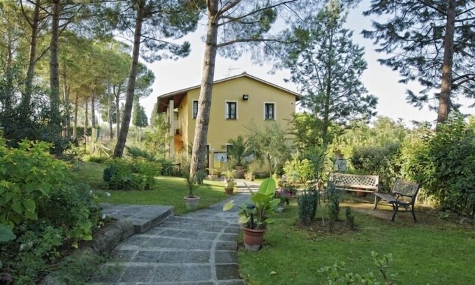 Montopoli in Val d'Arno RV Rental | Toscana Holiday Village