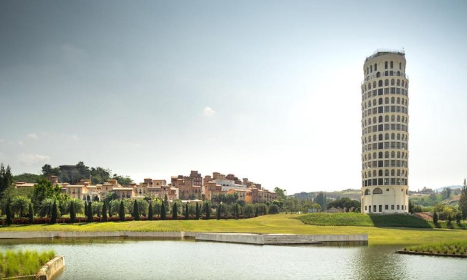 Pong Ta Long Hotel | Toscana Piazza