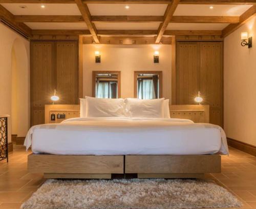 Pong Ta Long Hotel | Toscana Town Square Suites