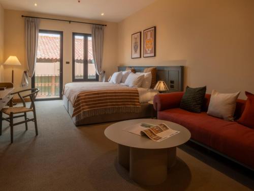 Pong Ta Long Hotel | Toscana Valley Hotel Portofino