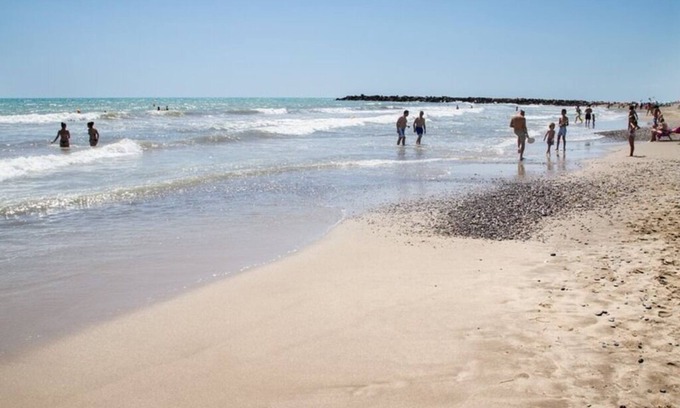 Puzol House | Tot un mon, beach house, house on the beachfront in Puçol Valencia Puzol