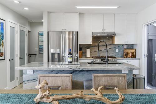 South Oceanside House | Tower 9