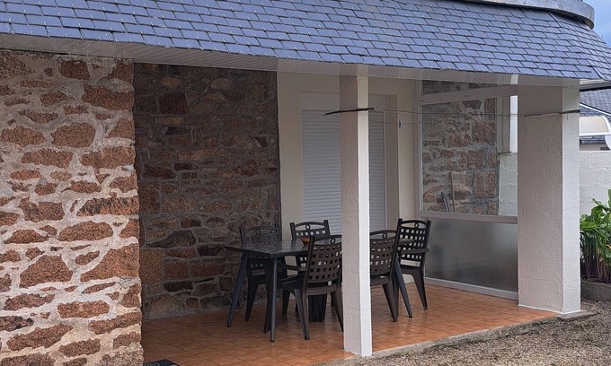 Perros-Guirec House | Town house in a very quiet area.300m from all shops and 700m from the beach.