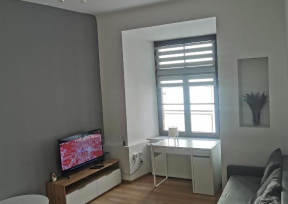 Old Town Apartment | Town Square Apartment