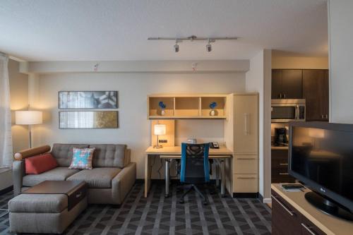 Bonneville Hotel | TownePlace Suites by Marriott Provo Orem