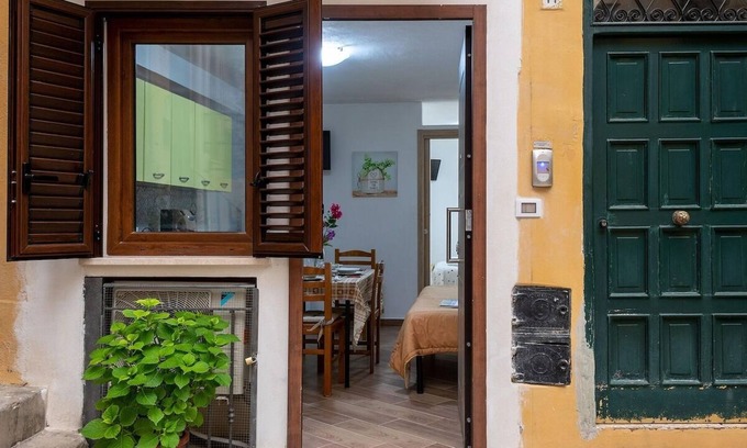 Monreale House | Townhome