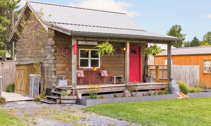 Canaan Valley Apartment | TPZ- Adorable Tiny Home! Pet ok! walk to brewery! A/C
