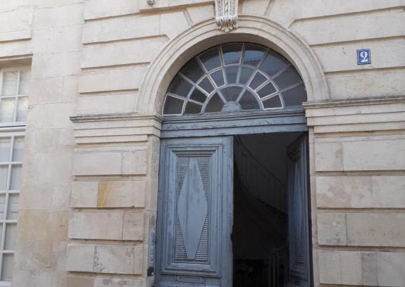 Fontenay-le-Comte House | Très bel appartement dans un ancien hôtel particulier centre ville