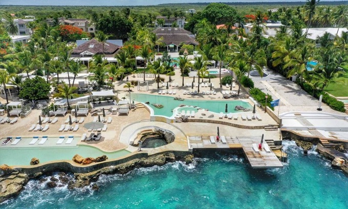 Dominicus Apartment | Tracadero Ocean View 1 BR Apartment