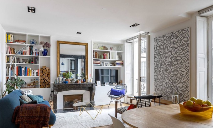 Gaillon Apartment | Tracing the Tuileries, by Veeve