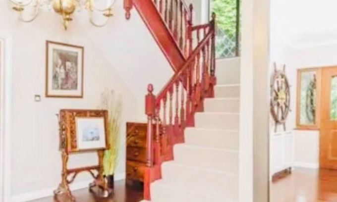 Brighton House | Traditional English House
