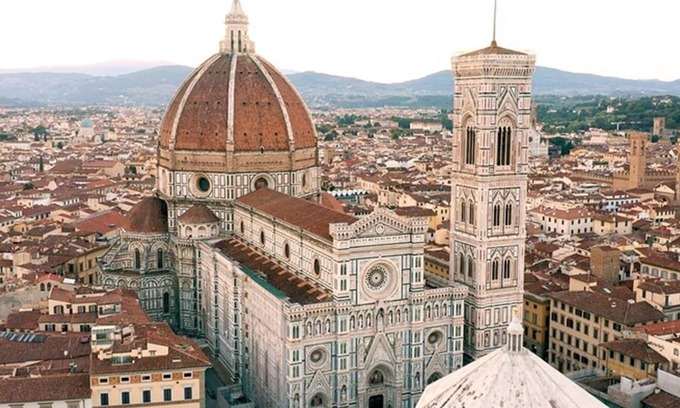 Santa Croce Apartment | TRADITIONAL ITALIAN CHARM CURATED FOR PERFECT FLORENTINE STAY