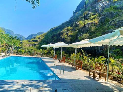 Hoa Lu Hotel | TRang an Mountain Ecolodge