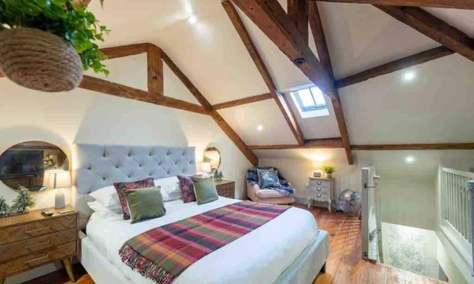 Appleby-in-Westmorland House | Tranquil Appleby Retreat for 6 Guests with Hot Tub