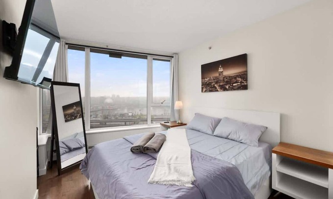 Crosstown Apartment | Tranquil 1BR Condo with Yacht-Style Cabin Vibes~