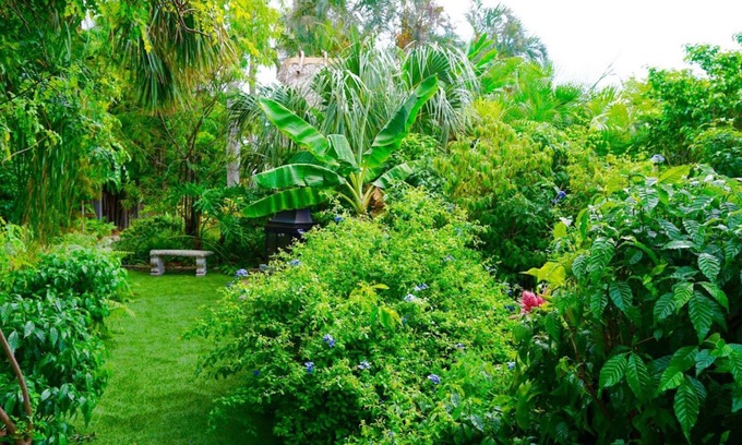 Pompano Beach Condo | Tranquil 2 BR - Steps from Pompano Beach & Pier