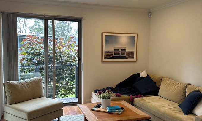 Church Point Cottage | Tranquil Beach Cottage with some view over the gorgeous Pittwater